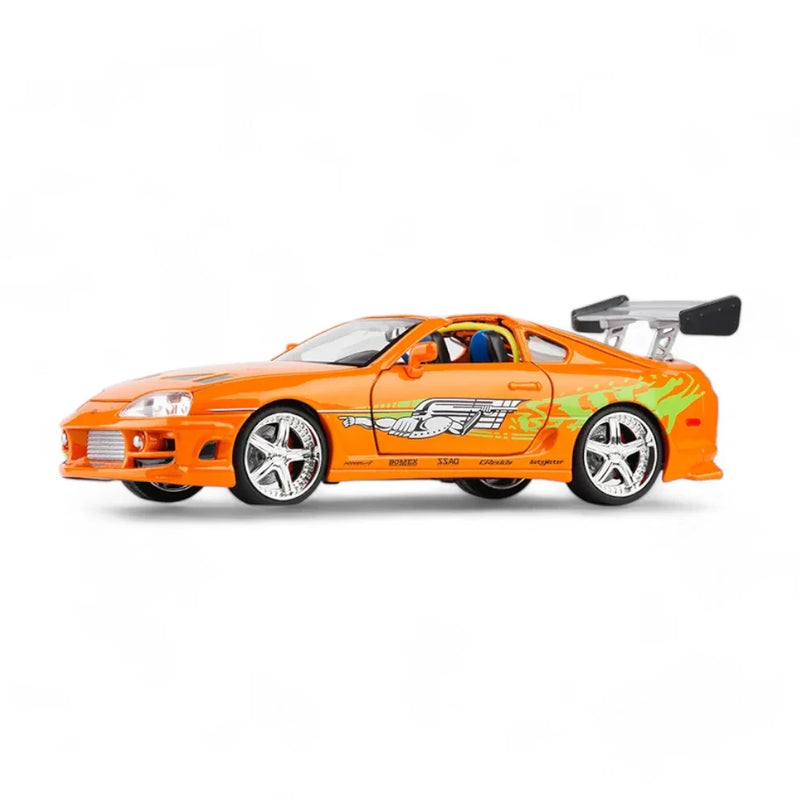 Toyota Supra 1995 & Brian (Velozes e Furiosos Edition) - Escala 1:24